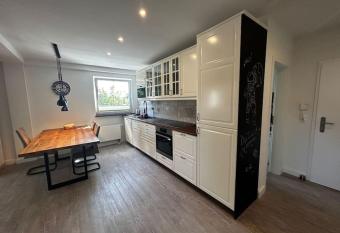 Airport East Wing Appartement has Balcony rooms