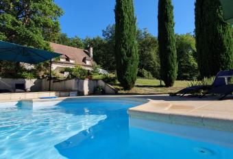 les bois de ravel chambres d h  tes allows 18 year olds to book a room