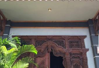 Homestay House of Nabila 2 has Balcony rooms