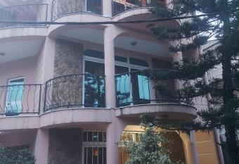 Luxurious Family Suite with 3-Bedrooms has Smoking/Balcony rooms