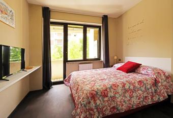 SUNRISE Residence allows 18 year olds to book a room