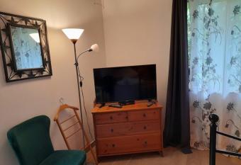 KACHOUR MAZA has Balcony rooms