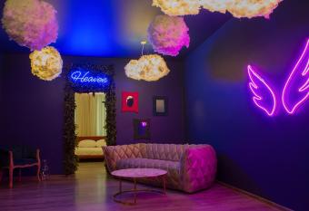 Apartament Komnata Cieszyn allows 18 year olds to book a room