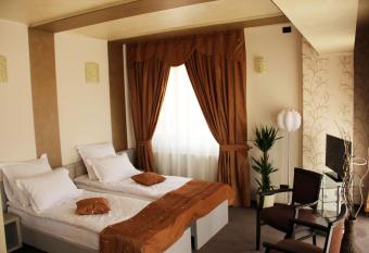 Enigma Pension has Balcony rooms