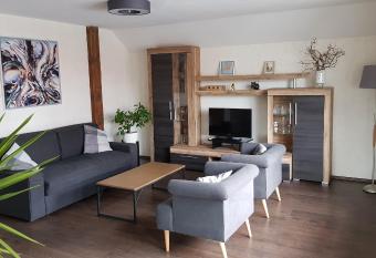 Haus Weinheck has Balcony rooms