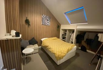 Swinburne place allows 18 year olds to book a room