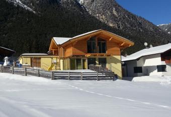 Ferienwohnung Familie Tost has Balcony rooms