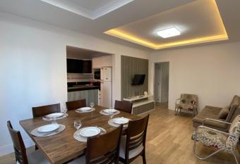 Ap   na Atl  ntica 3 quarts allows 18 year olds to book a room