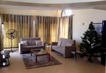 Kalis Lodge Guesthouse has Balcony rooms