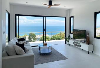 Bay View Villa allows 18 year olds to book a room