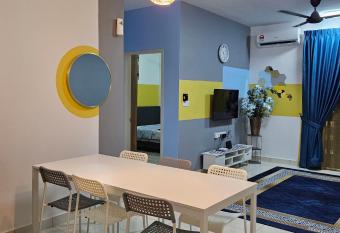 ER Homestay 3bedroom with Balcony nearest KLIA has Balcony rooms