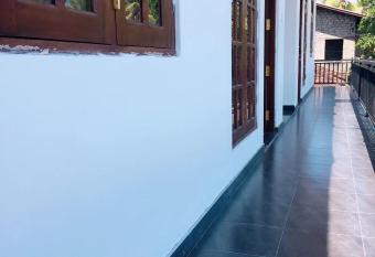 Rochelle has Balcony rooms