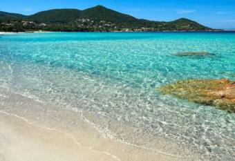 Studio wifi parking plage allows 18 year olds to book a room