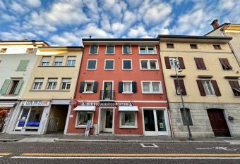 Appartamento con terrazzo has Balcony rooms