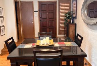 Cozy Condo allows 18 year olds to book a room