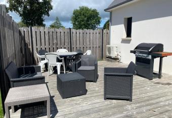 Maison   tape has Balcony rooms