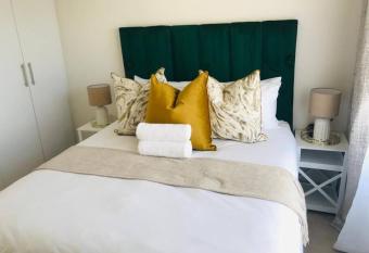 2 Harriet Place in Waterfall- Luxury Apartments, Free Wi-Fi allows 18 year olds to book a room