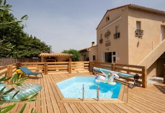 G  te calme proche mer domaine chante perdrix allows 18 year olds to book a room