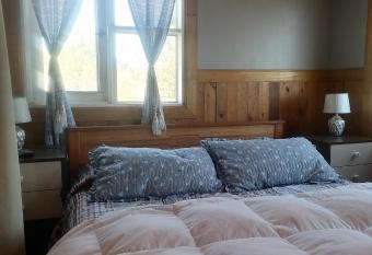 Habitaci  n tipo Loft de la Estancia allows 18 year olds to book a room