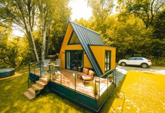 Chata Auri / H  tte Auri has rooms with a private hot tub