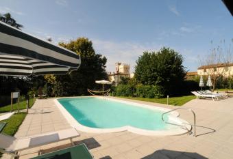 Villa Torricelli Scarperia - Il Giardinetto Residence has Balcony rooms