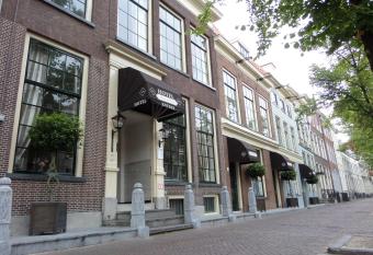 Hotel Royal Bridges has Balcony rooms