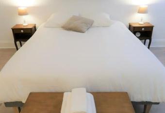 Elegant Apartment in Historic Center of Tournon allows 18 year olds to book a room