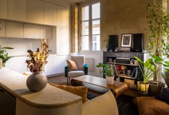 Appartement de charme d architecte has Balcony rooms