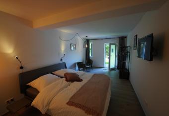 B&B Alferweiher has Balcony rooms