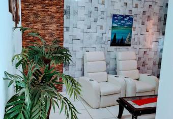 Casa aconchegante. has Balcony rooms