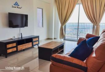 Time Homestay (6-8pax) The Venus, Manjung/Sitiawan has Balcony rooms