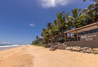 BK Beach Boutique Hotel - Hikkaduwa allows 18 year olds to book a room