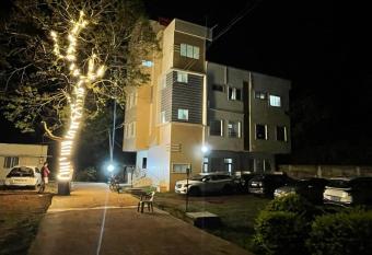 Yelagiri Naksha Tree Hotels allows 18 year olds to book a room