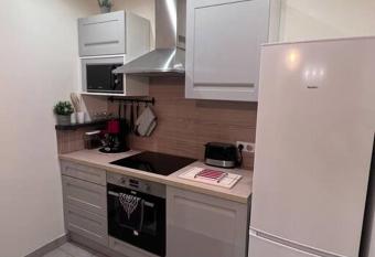 APPartement 15 minutes de paris 2 bedrooms has Balcony rooms