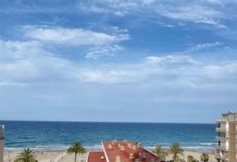 Viendo y oyendo el mar. has Balcony rooms