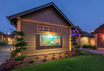 Bear Mountain - Suite 2 has Balcony rooms