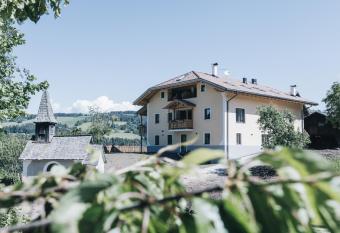 Flaschtal-Hof has Balcony rooms