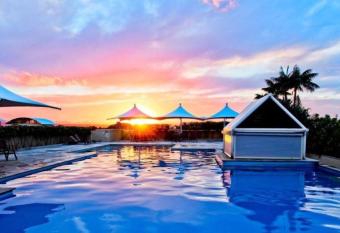 The Entrance Serenity cove allows 18 year olds to book a room