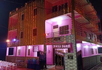 Hotel Vrindavan Prayagraj allows 18 year olds to book a room