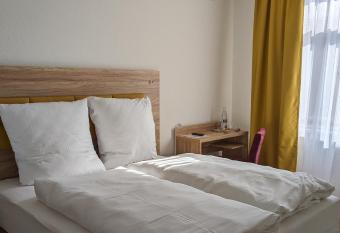 Gasthaus Mandelhof has Balcony rooms