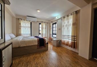 Hotel Durbar Side has Balcony rooms