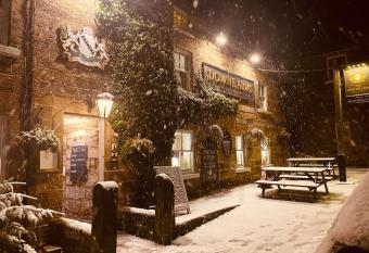 Downe Arms Castleton allows 18 year olds to book a room