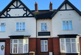 OYO The Avenue allows 18 year olds to book a room