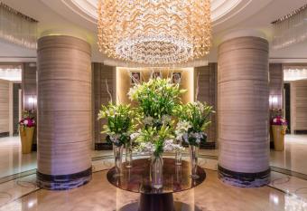 Boudl Al Qasr allows 18 year olds to book a room