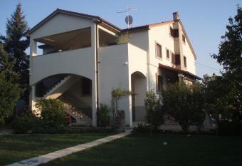 Guest House Lidija has Balcony rooms