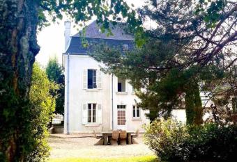 Demeure St Martin has Balcony rooms