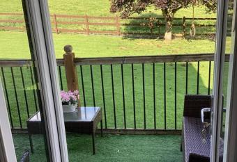 Mendip Edge Retreat allows 18 year olds to book a room