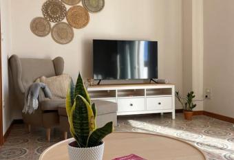 Casa Siciliana 2022 allows 18 year olds to book a room