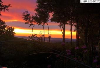 VCG Mountain Manor allows 18 year olds to book a room