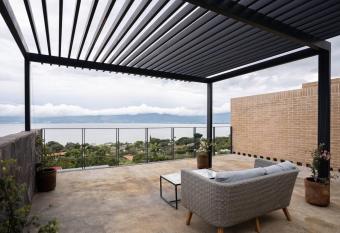 Estudio, vista incre  ble @serra allows 18 year olds to book a room